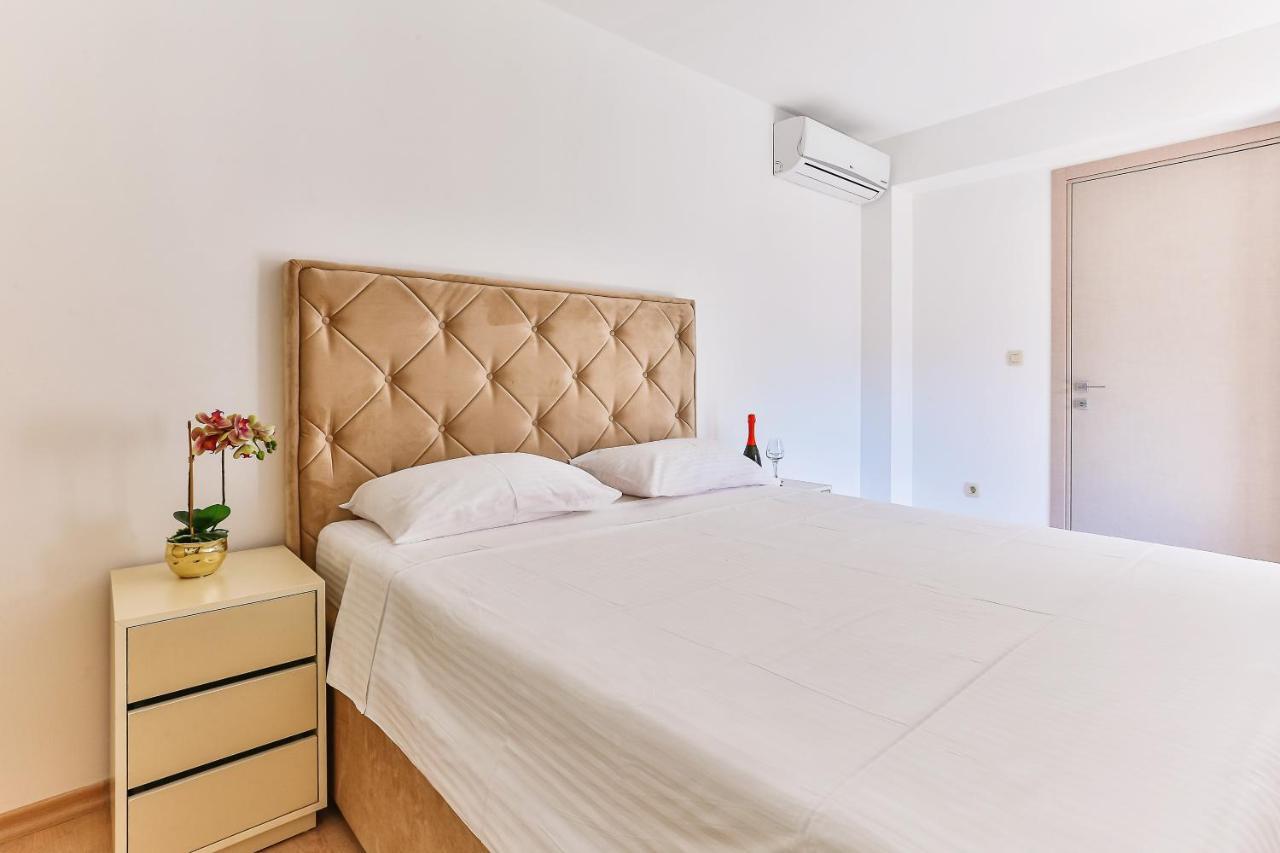 Montesun Fontana Apartments Budva Extérieur photo