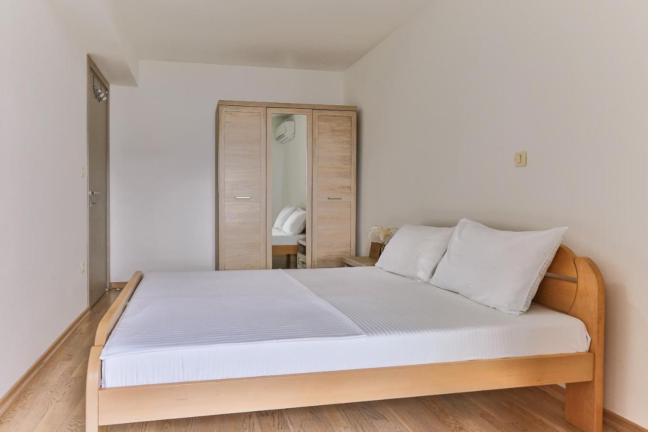 Montesun Fontana Apartments Budva Extérieur photo